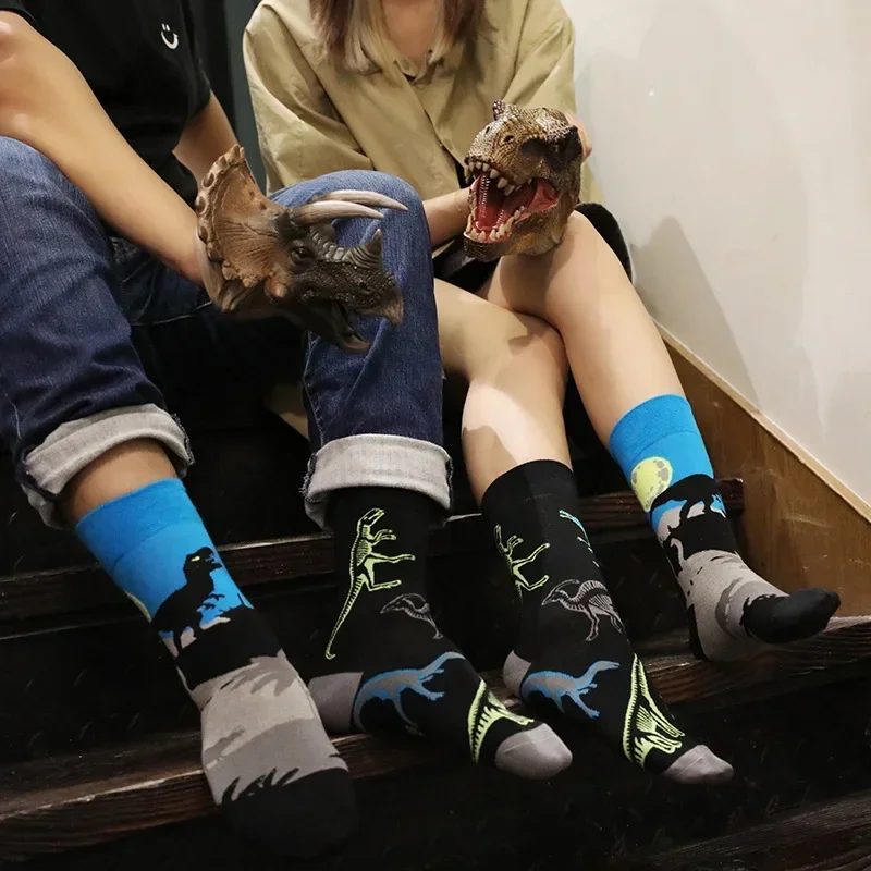 Novo casal assimétrico ab pato mandarim moda dos desenhos animados bonito engraçado esportes colorido meados tubo meias de algodão