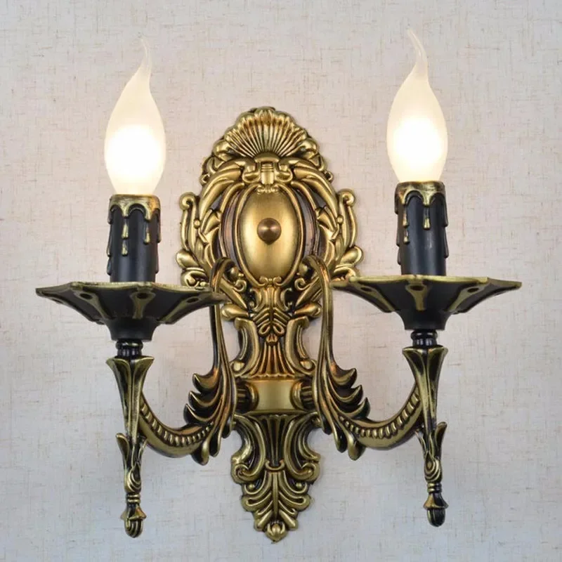 Lámpara de pared de vela de 2 brazos, candelabro de hierro vintage, fácil de limpiar, bombilla LED trasera para pasillo, comedor y baño