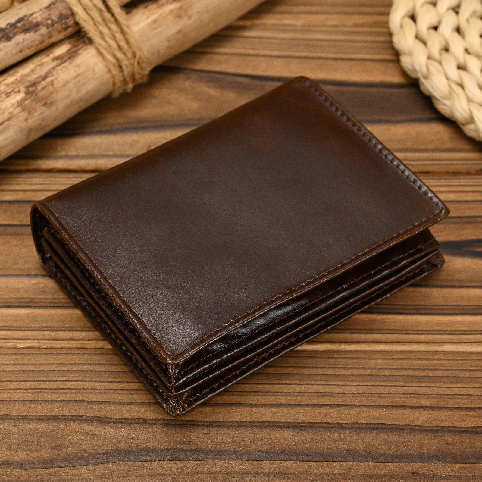 Fashion Men's Leather Wallet L - Luxury Lifestyle Photography ulasan dan harga