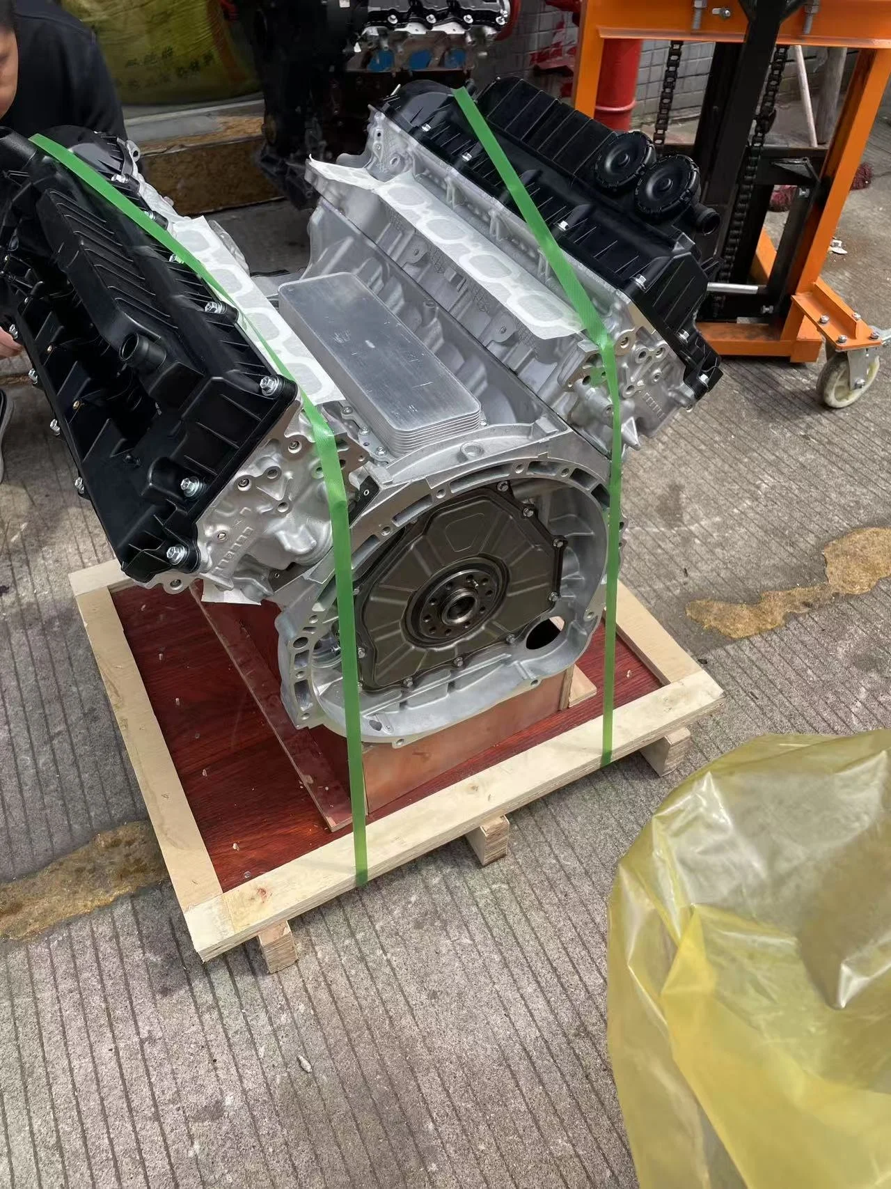 XINYUESHENG New Gas/Petrol Engine For Land Rover Models 508PS 306PS 306DT 204DTA PT306 448DT 276DT 204PT 224DT Made In China