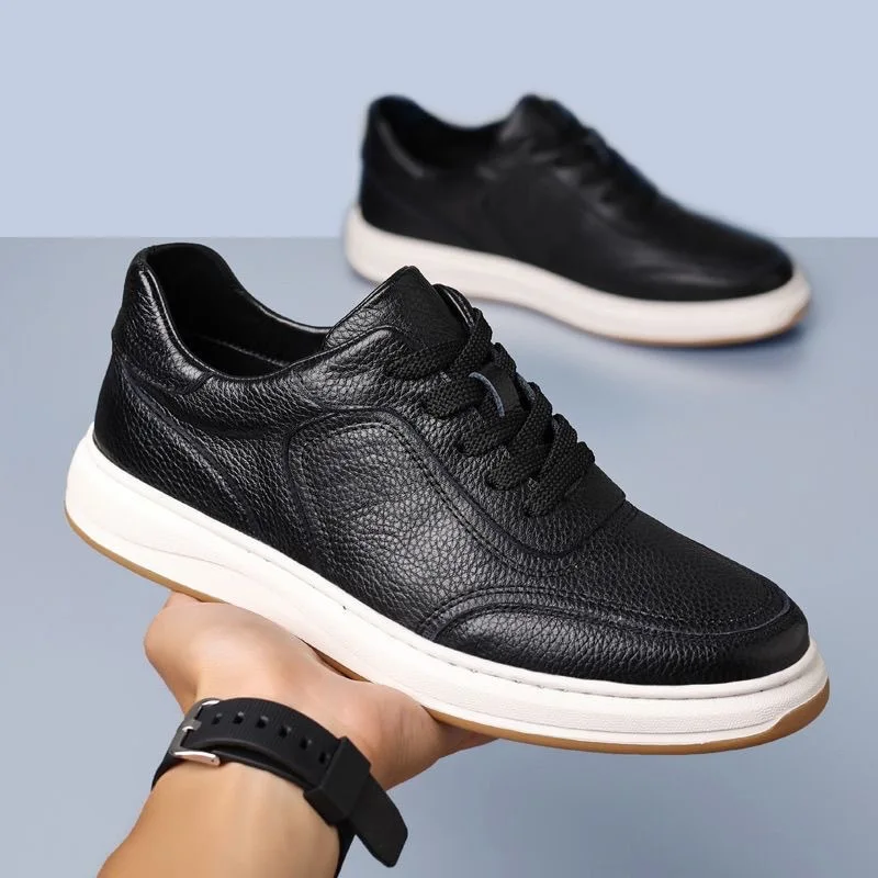 Novos Sapatos Masculinos de Couro 2026 Casuais Primavera Outono Modernos de Couro Genuíno Slip-On Respiráveis Confortáveis Antiderrapantes