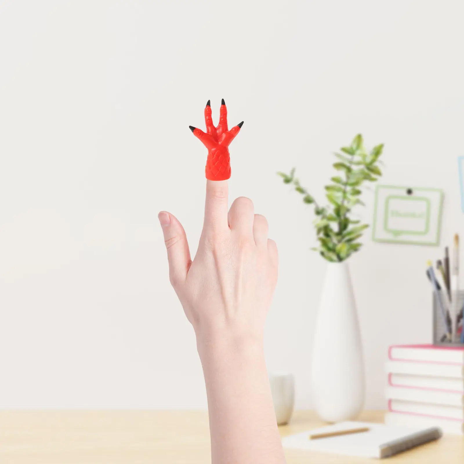 

4Pcs Party Prank Creative Mini Small Hands for Photo Props Funny Fake Durable Premium Party Prank Tricky Toy