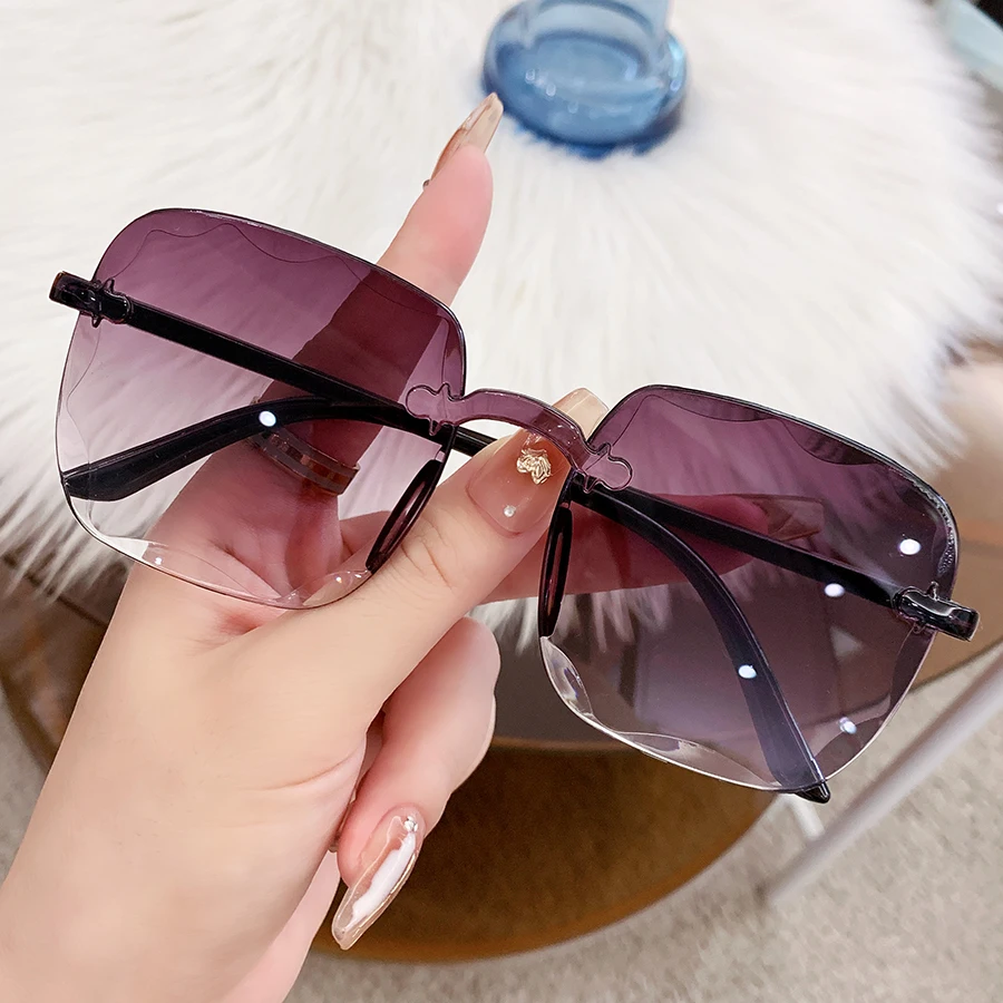 Fashionable Costume Glasses for Women Suitable for Party And Holiday Dress-Up Eyewear