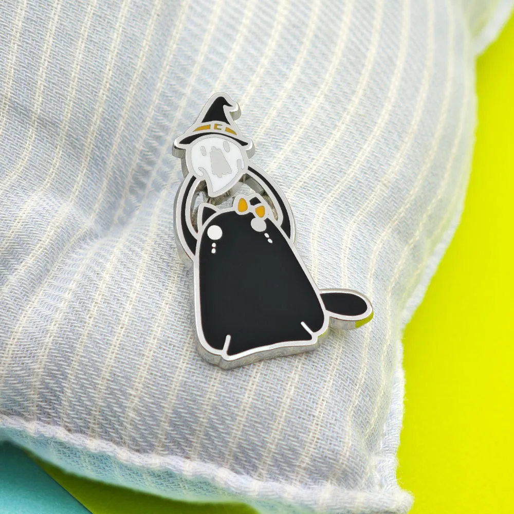 Niedliche Halloween-Geisterkatze, Emaille-Anstecknadel, schwarze Katzen-Brosche, Hexenhut, Reversnadel, Metallabzeichen, Kawaii, Gothic, Tier-Schmuck, Accessoire, Geschenk – Detail 5