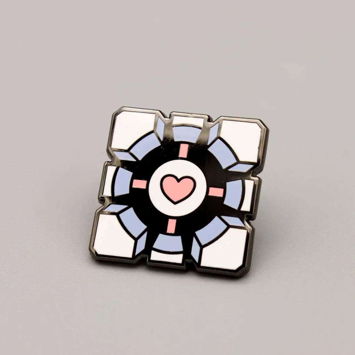 Portal Weighted Companion Cube Pin Hot Game Series Lovely Enamel Brooch Collectible Badge Jewelry Gifts for Friends