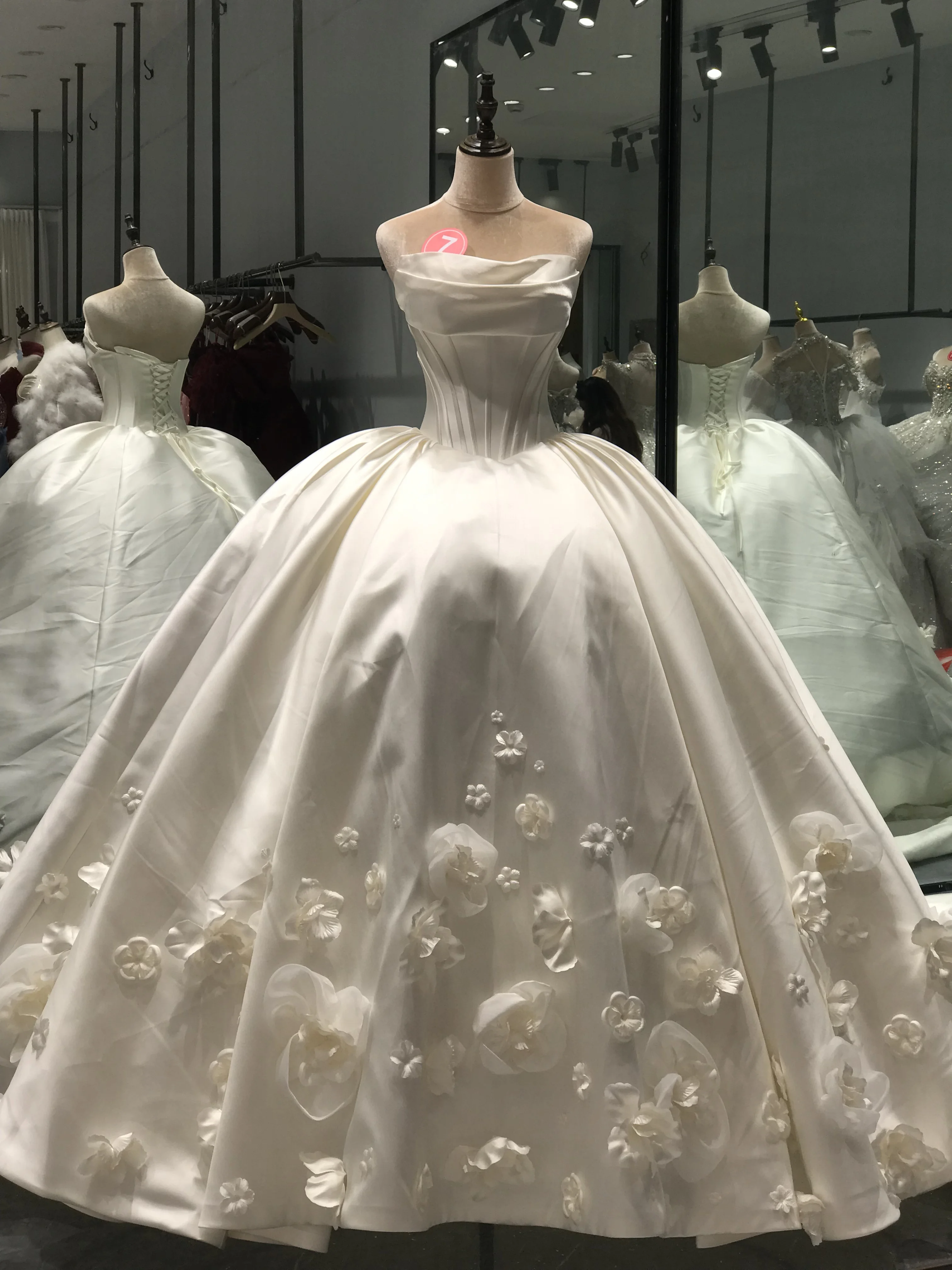 Kisswhite Bridal LTT Collection Customized Satin Strapless Flowers Big Puffy Wedding Bridal Gowns