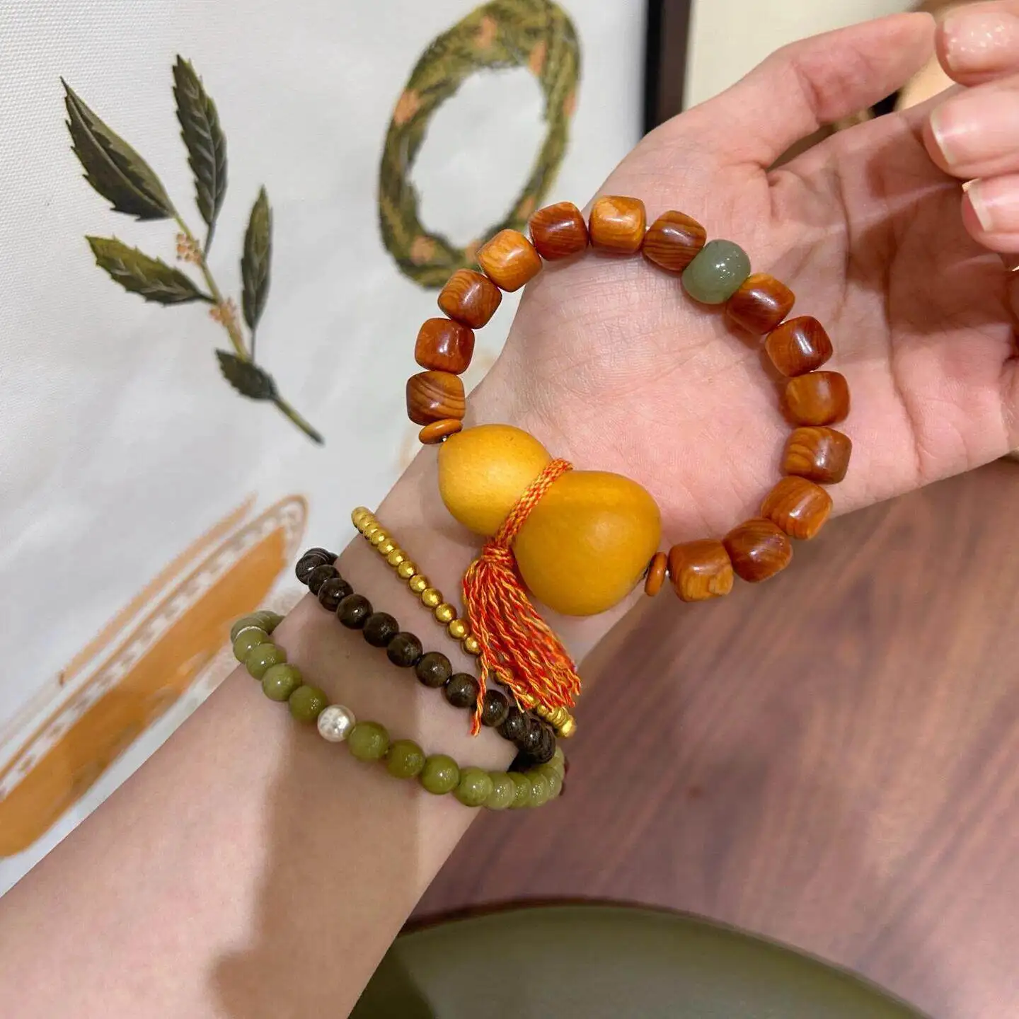 Natural Calabash Bracelet Small Style Thuja Wood Beaded Bracelet Wear Resistant Fade Proof for Wrist Meditation Gifts