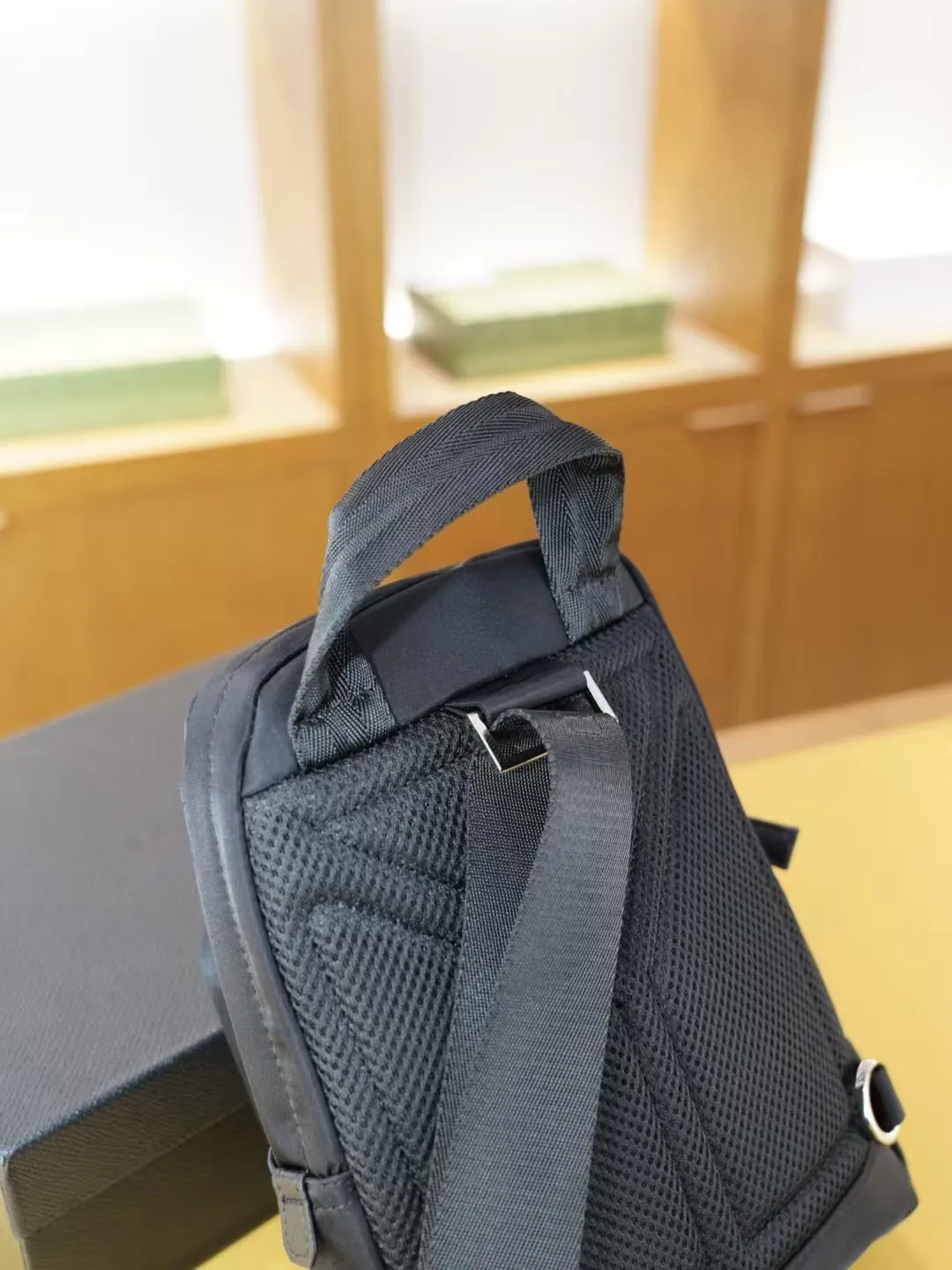 최고급 디자이너 품질 남성용 천연 가죽 체스트 백 최고급 소가죽 슬링 숄더백 레저 트렌드 소형 크로스바디 백17