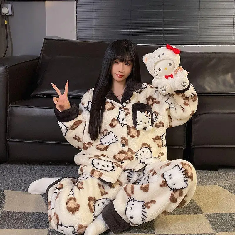 Herfst- en winternachtkleding Dames koraalfleece met verdikte fleece 2025, nieuwe flanel winterwarme thuispakset Sanrio-sets