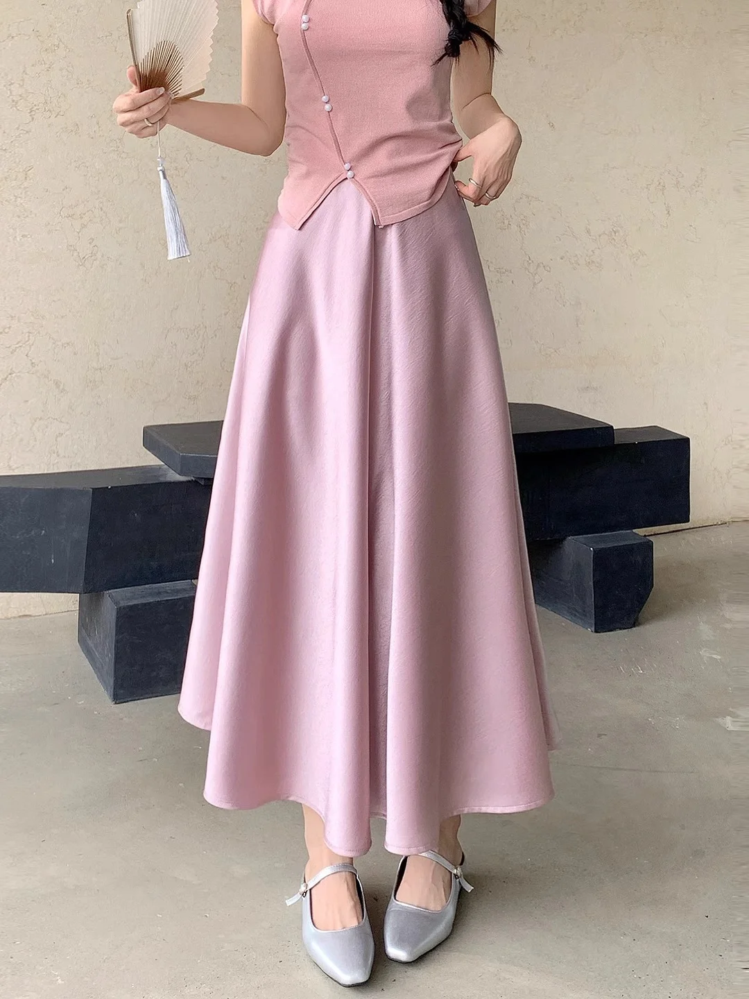 

Acetate Satin Pleated High Waist A-Line Long Skirt Women's Summer 2026 New Sle Slimming Drapey Midi Skirt for Petite