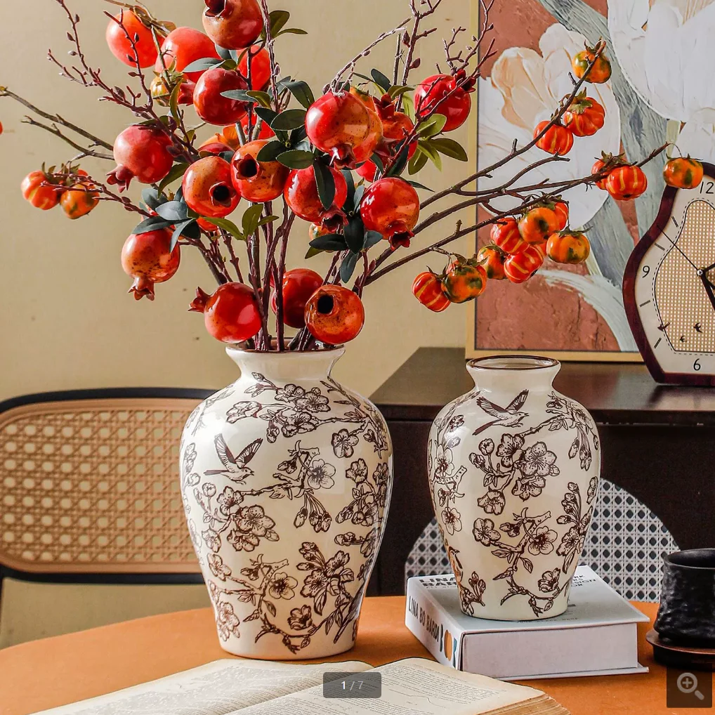 

Vintage vase, ceramic flower arrangement, high-end feeling, blue and white porcelain, living room decoration, foyer hydroponic b