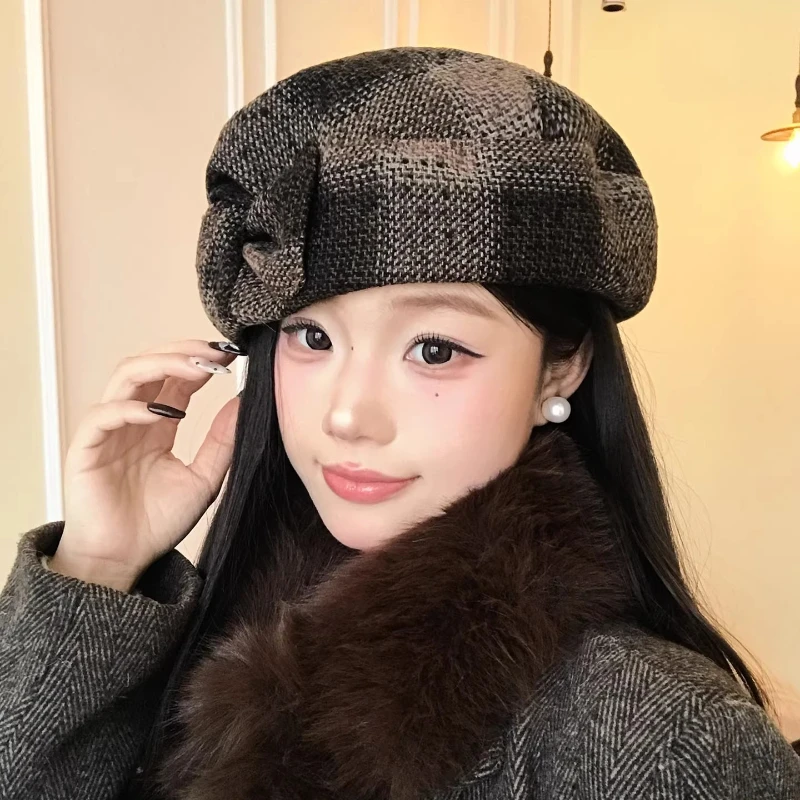 

Элегантные шерстяные береты в клетку контрастного цвета во французском стиле знаменитостей для женщин, осенне-зимние повседневные универсальные литературные береты