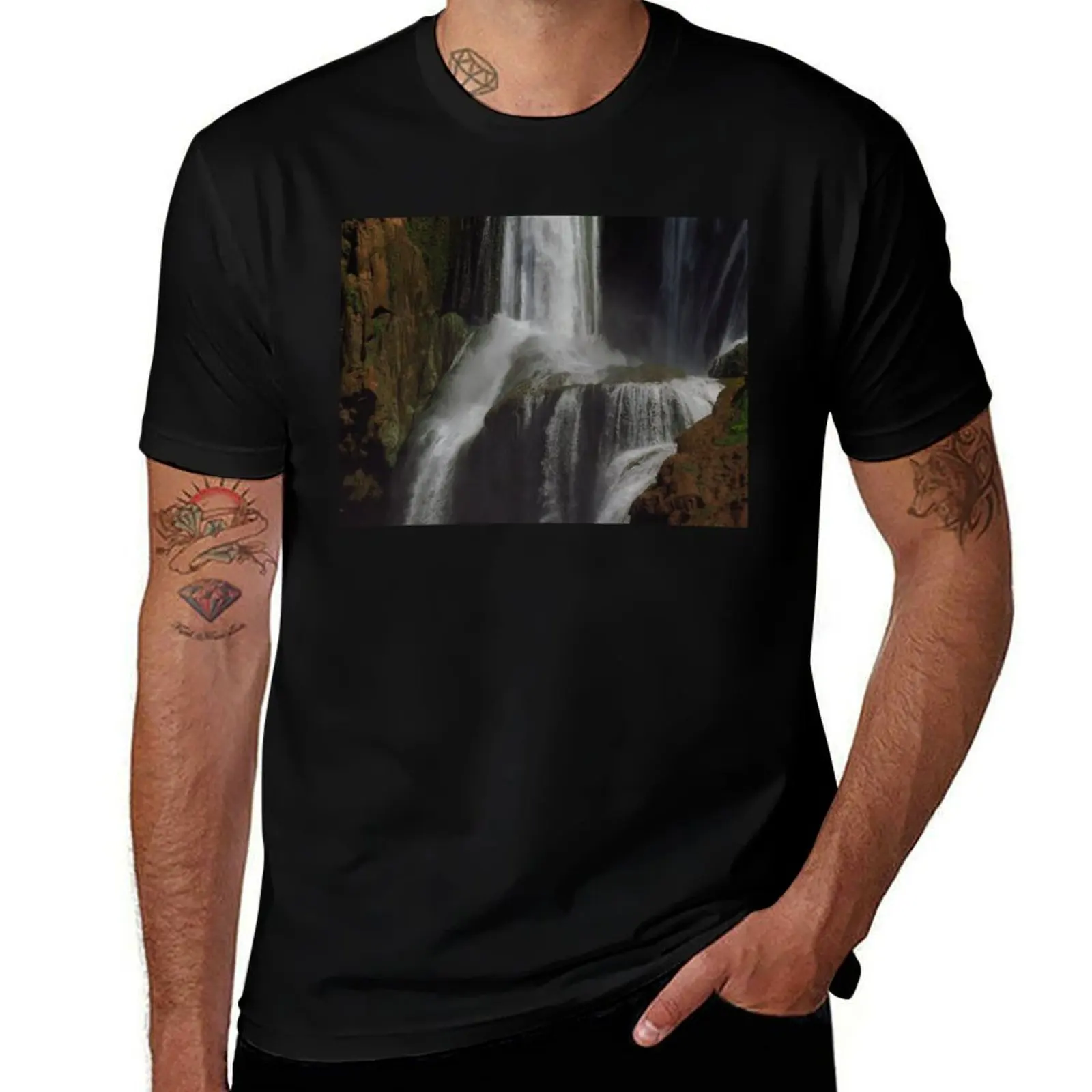 

Splash ! Cascades D'Ouzoud, Morocco T-Shirt sublime Funny t-shirt man clothes plain white t shirts men