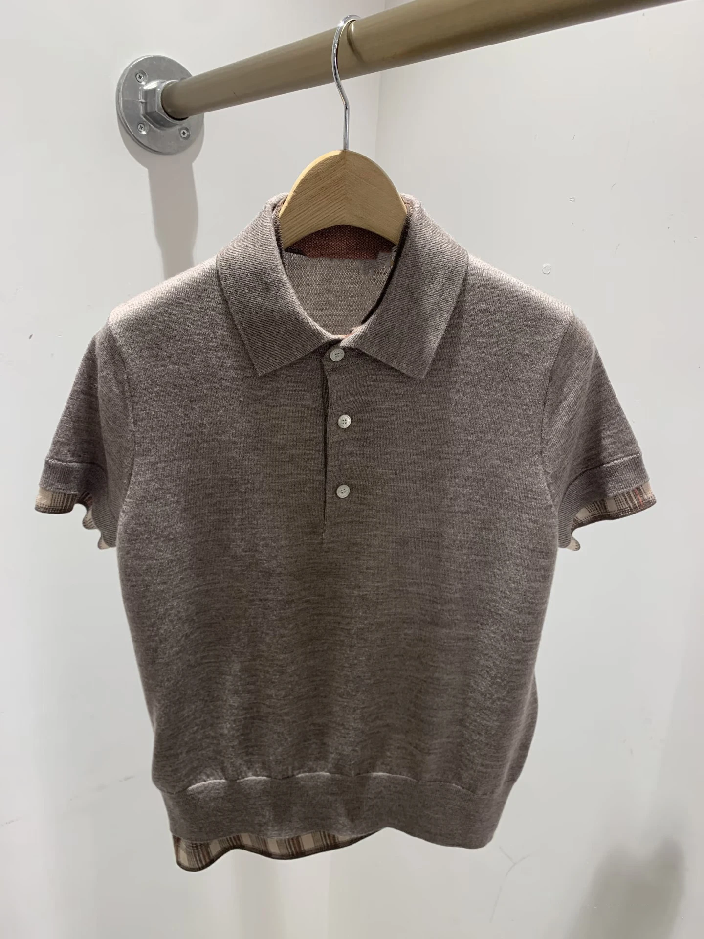 

Весна 2026: Новинка! Модный женский вязаный свитер с коротким рукавом, облегающий, повседневный, с эффектом двухслойности