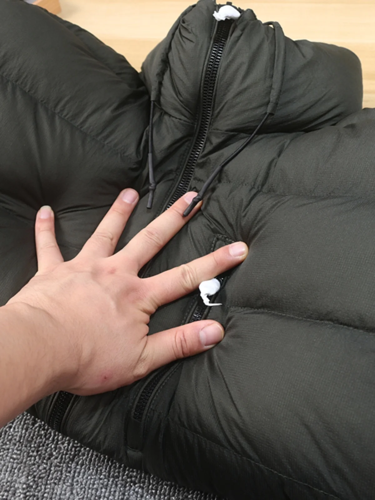 معطف دافئ خفيف الوزن للرجال من Thiened كاجوال من القطن بياقة واقفة وطبقة مزدوجة Ne European Simple Faion Urban Sle