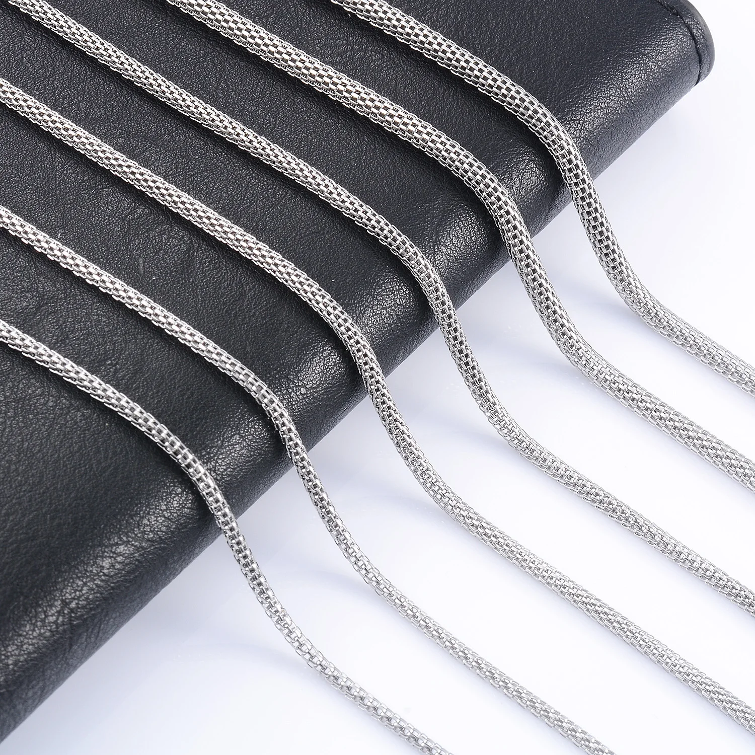 Modische Edelstahlkette mit einer Breite von 2,0 mm/2,4 mm/3,2 mm, wasserdicht, Kielglieder-Halskette, Schmuckzubehör, Choker. – Detail 1