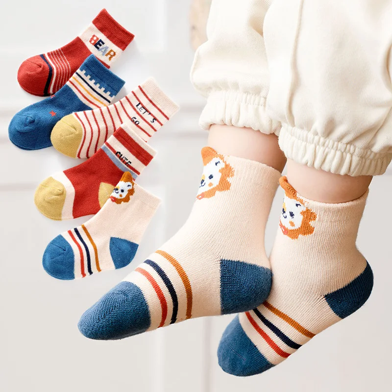 5 Pairs of Cute Cartoon Ankle Socks With Warm and Durable Stripes Designed for Comfortable Fall and Winter Wear