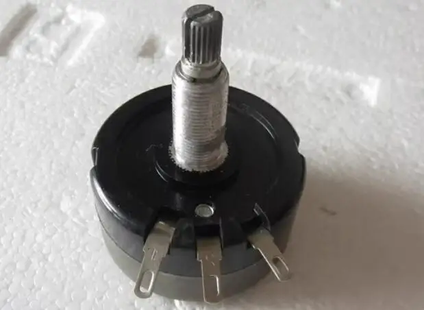 

Imported Japanese RLP-15W 4 Euro High Frequency Attenuator with wire wound potentiometer handle length of 30MM