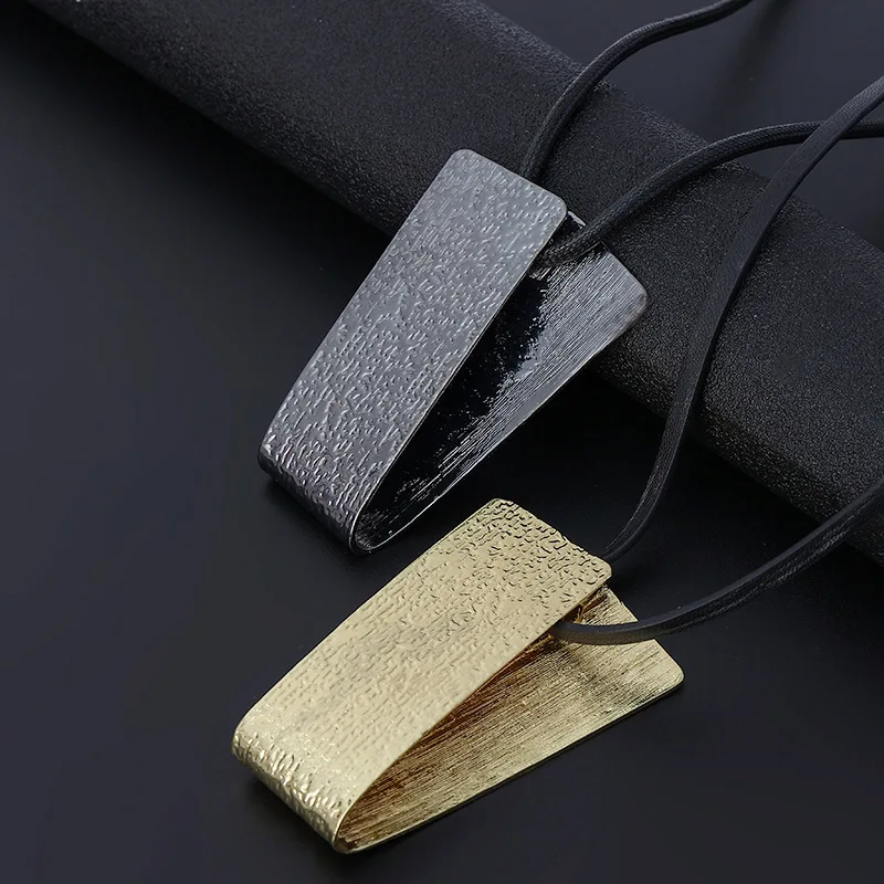 DIY accessories new high-end sweater chain retro women's V-shaped European and American fashion simple necklace women's versatil
