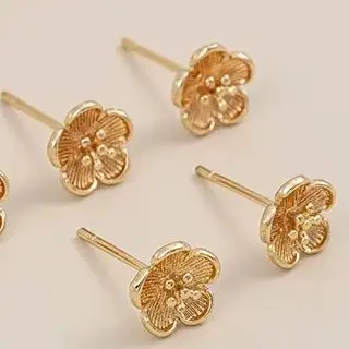 1Pair 14K Genuine Gold Six-Petal Plum Blossom Ear Studs Small Flower Ear Needles Anti-Allergy Simple Handmade DIY Earrings