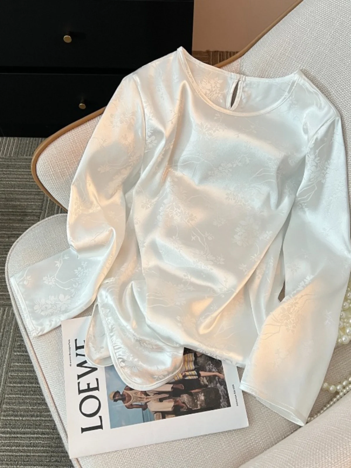 

White New Chinese Sle Embroidered Acetate irt Women's Spring Autumn Luxury Sensation Light National Sle Button Long Sle...