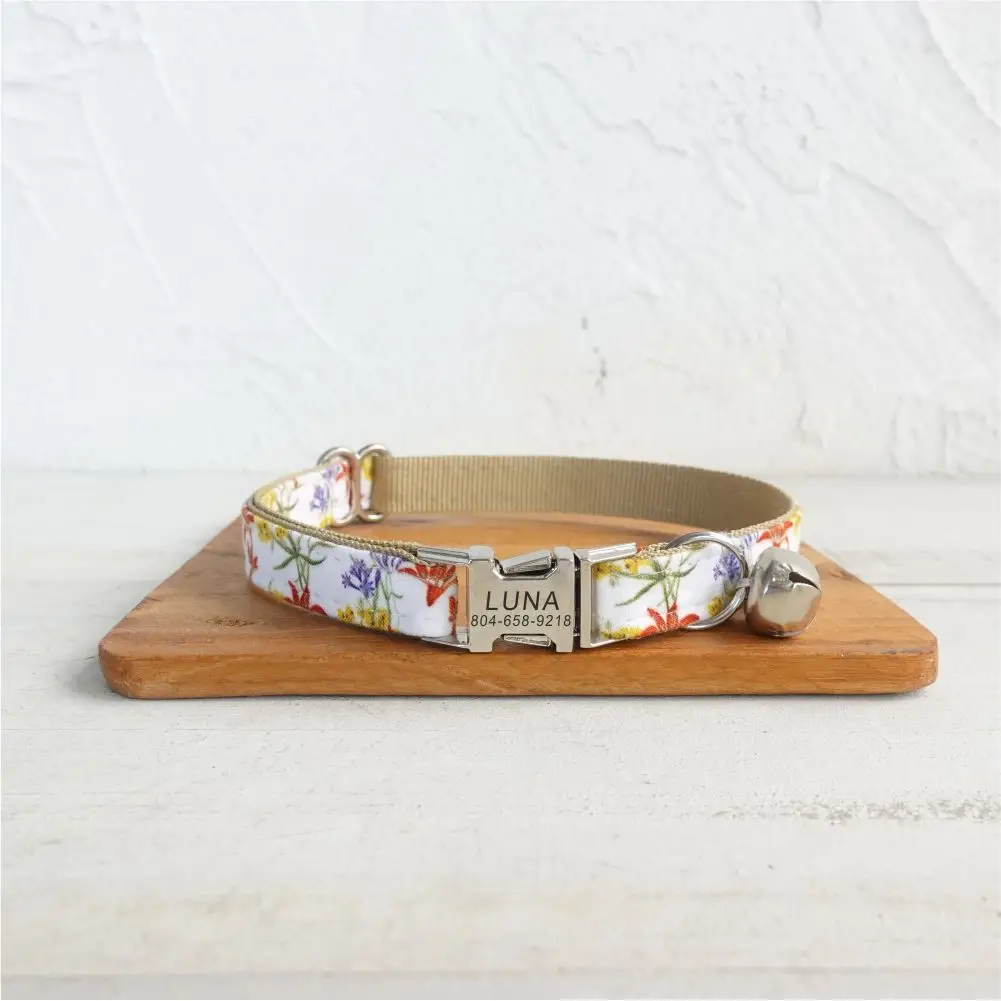 

Personalized Cat Collar with Bell, Customized Nameplate, ID Metal Buckle, Adjustable Gold Flowers Cat Collars with Bell