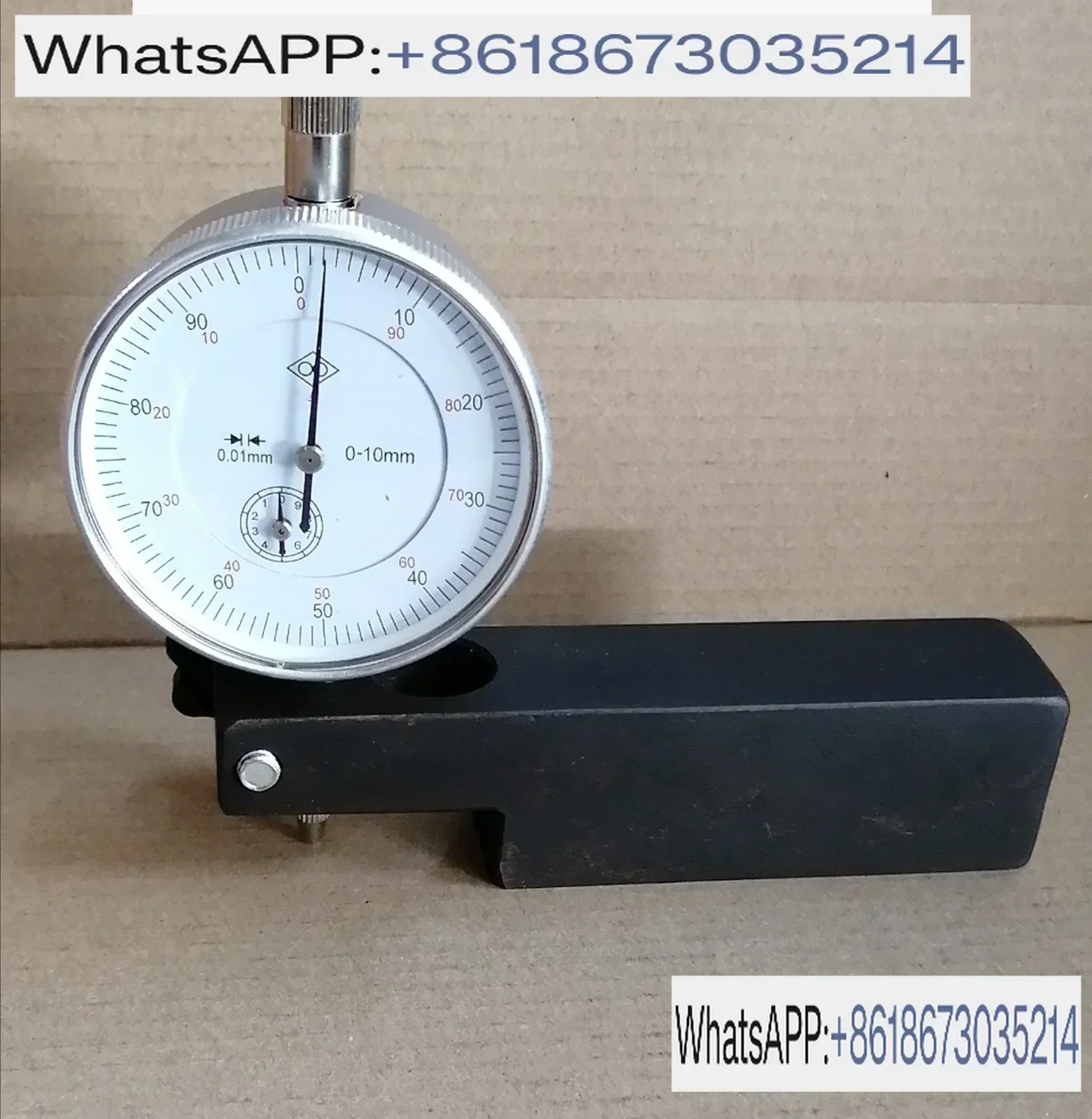 

Measuring tool for cylinder liner protrusion