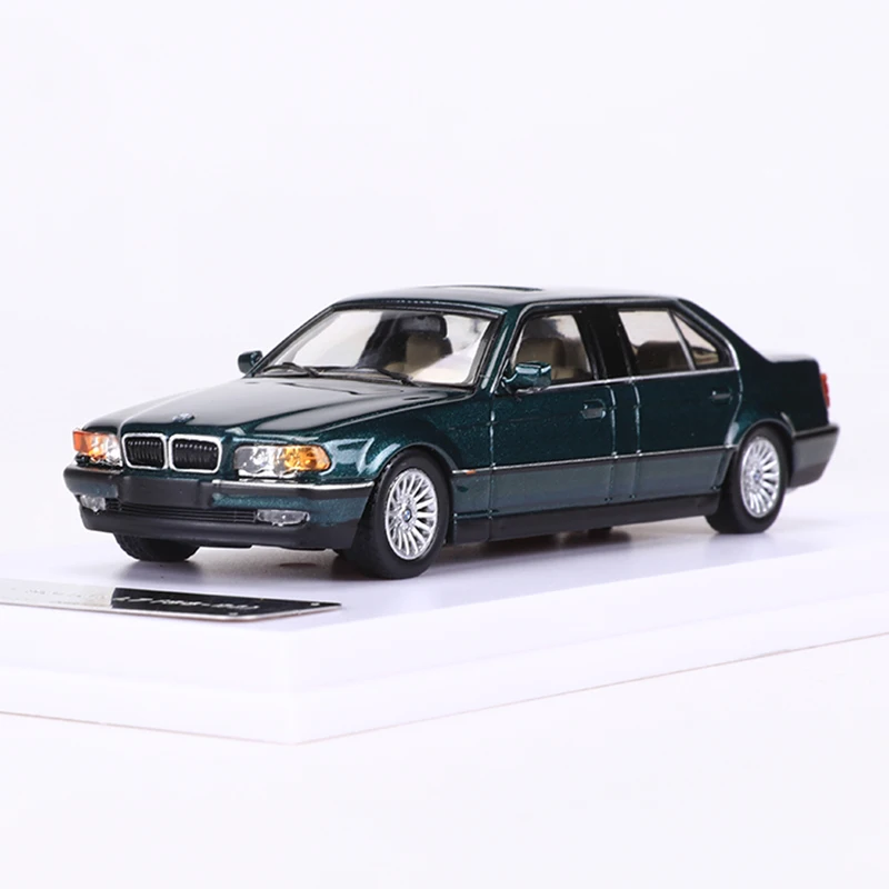 DCM 1:64 E38 7 Serisi (96-98) (98-01) Alaşım Model Araba Sınırlı