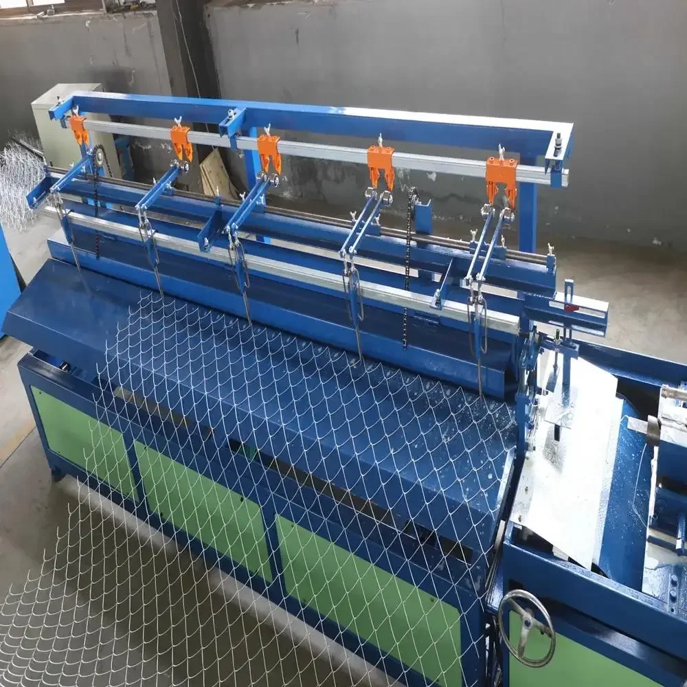 YG Diamond Metal Mesh Machine Wire Fence Machine Automatic Chain Link Fence Making Machine for Making Cyclone Wire Mesh