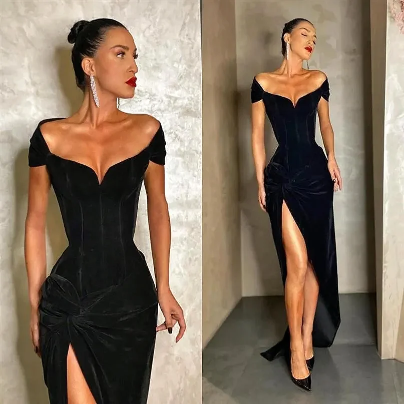 Women's Sexy Black Evening Dresses Off Shoulder Sleeveless High-slits Pleated Vintage Floor Length Velvet Party Celebrity Gowns