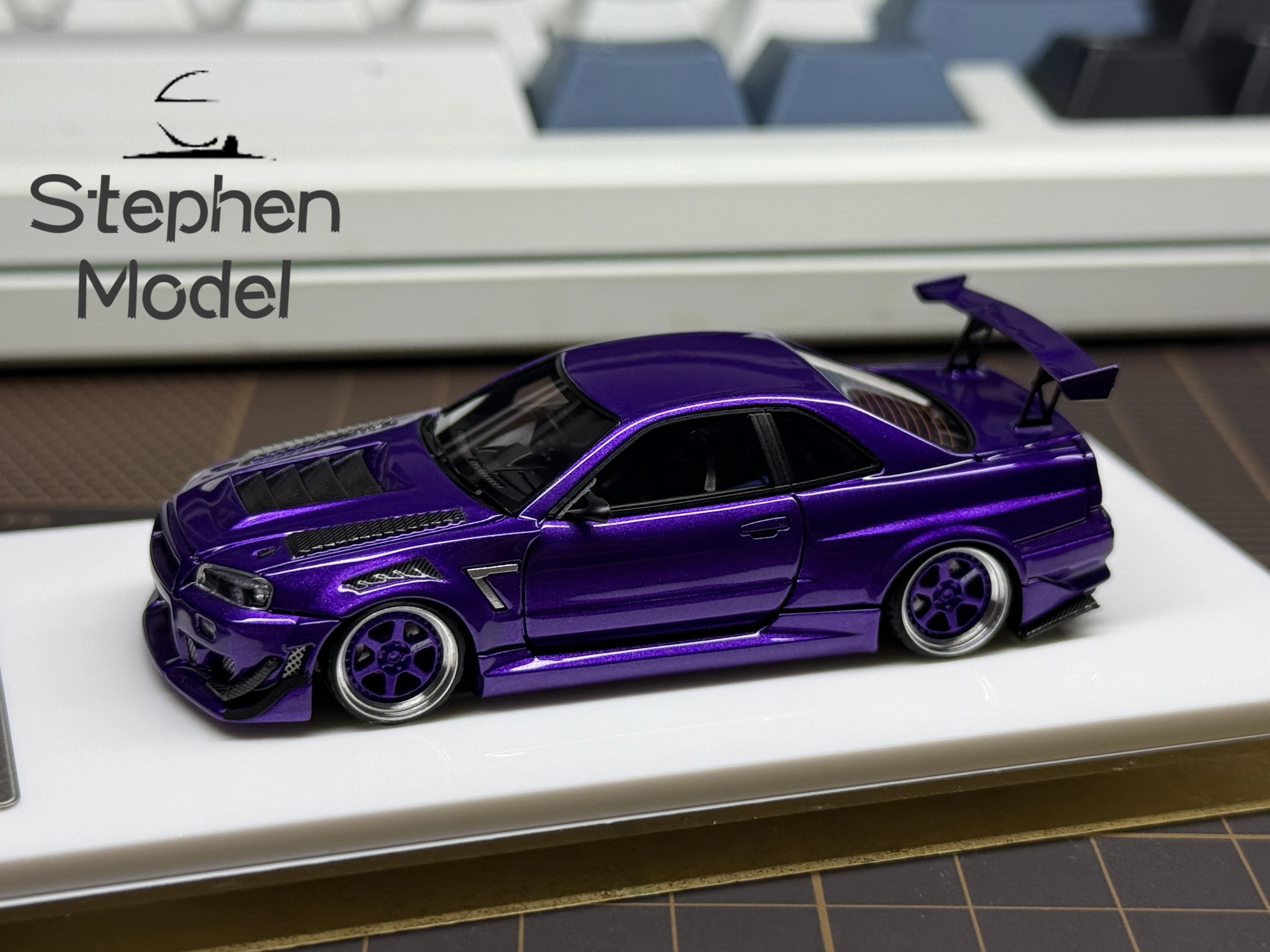Error 404 1:64 GTR R34 Candy purple Ryohe Limited resin car model