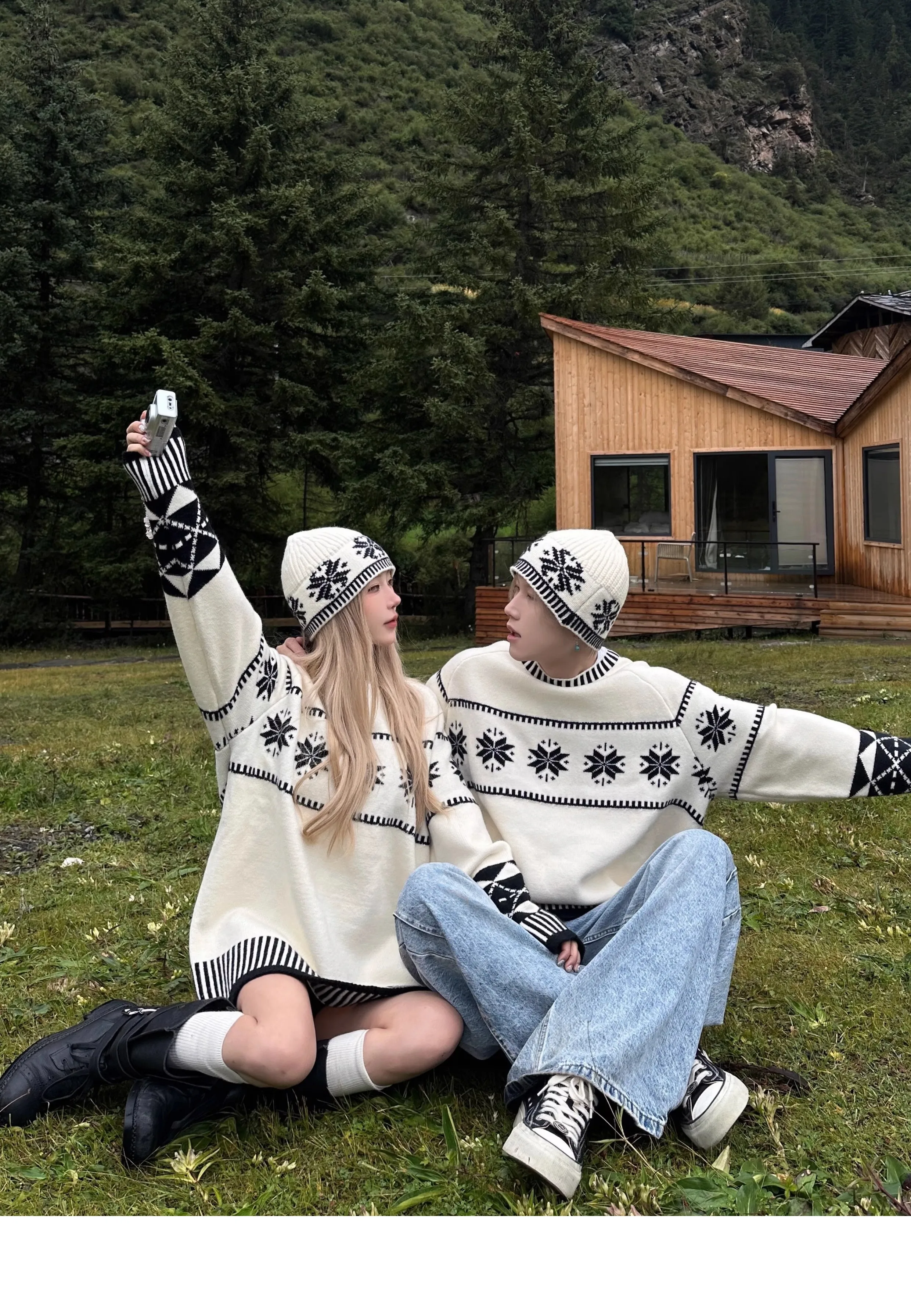 2025 خريف شتاء جديد الكورية نمط فضفاض عادية للجنسين المشمش الجاكار الجولة الرقبة طويلة الأكمام محبوك سترة