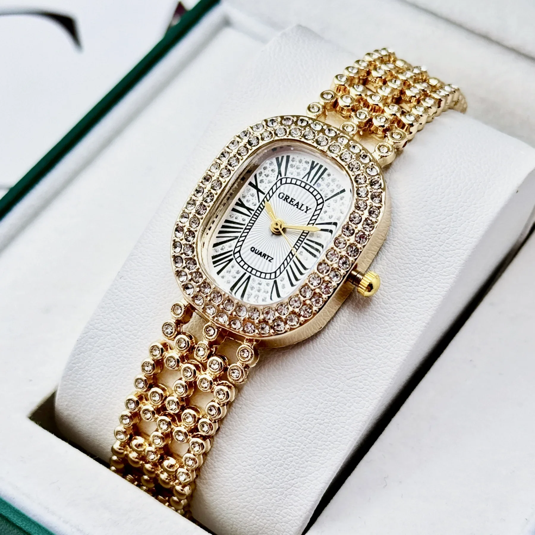 

Женские великолепные кварцевые часы, оригинальные геометрические часы со стразами из нержавеющей стали, водонепроницаемые повседневные часы для банкета, платья для девочек