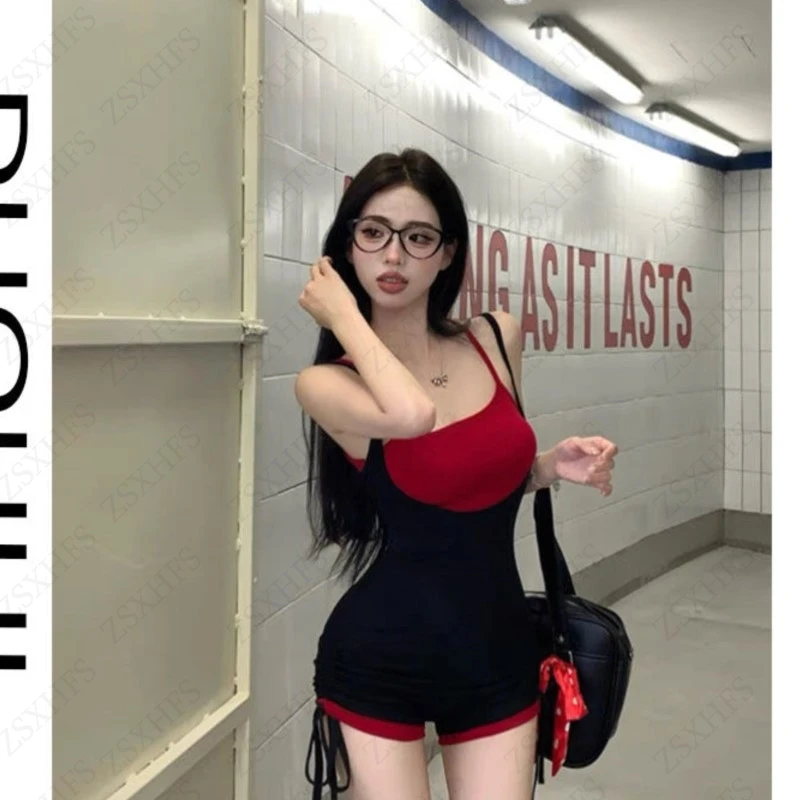 بدلة قطعة واحدة مثيرة للفتيات Y2k 2000s ملابس الشارع الكورية صيفية مثيرة بحمالة حمراء سراويل ضيقة بدلة قفز غير رسمية حلوة