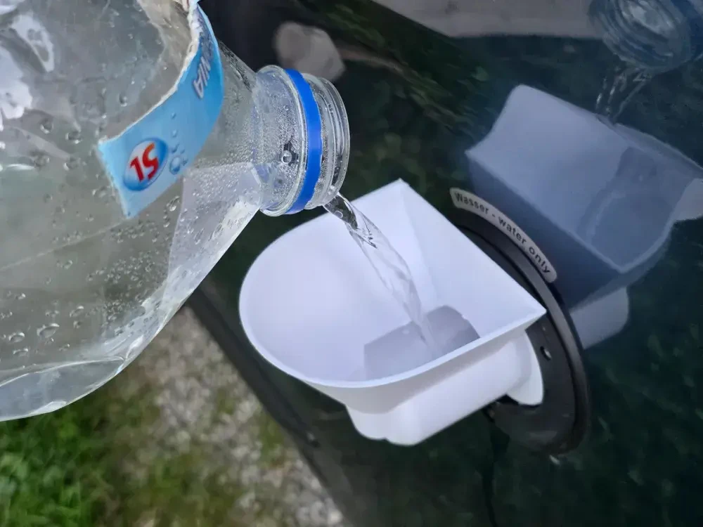 

Water Filling Funnel Campervans Universal Water-Filling Funnel For RVs Campervans White 3D Printed Plastic Water Inlet Connector
