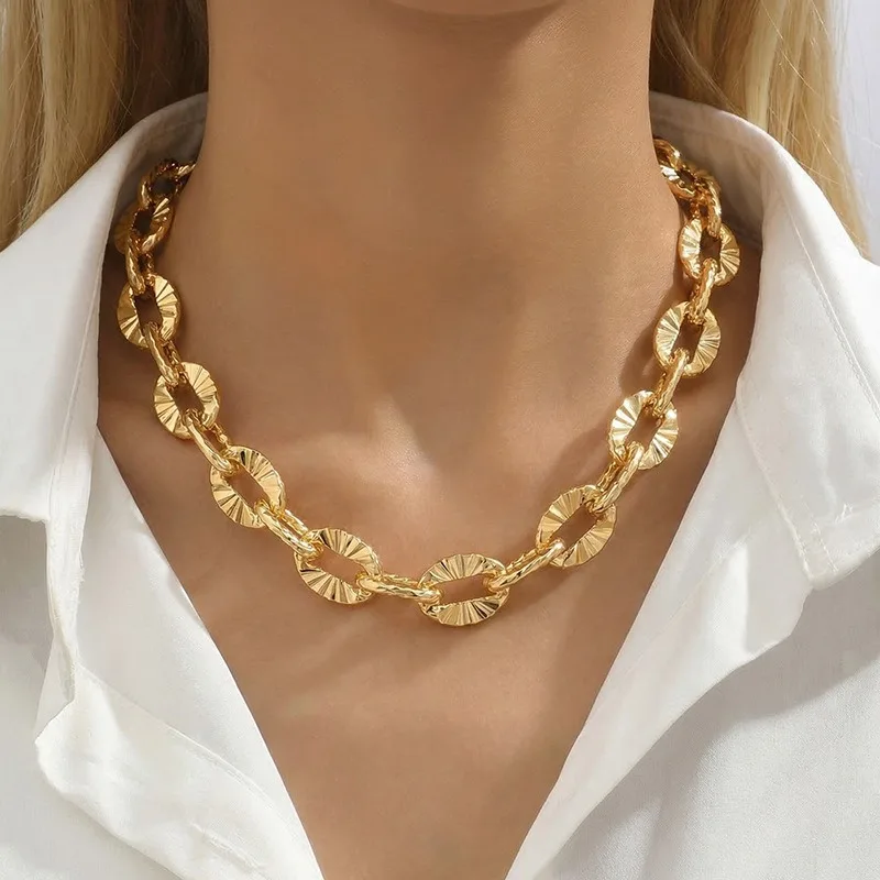 Vintage Finish O-Shaped Chain Exaggerated And Grandiose Hip-Hop Style Oval Sunburst Chain Women's Necklace