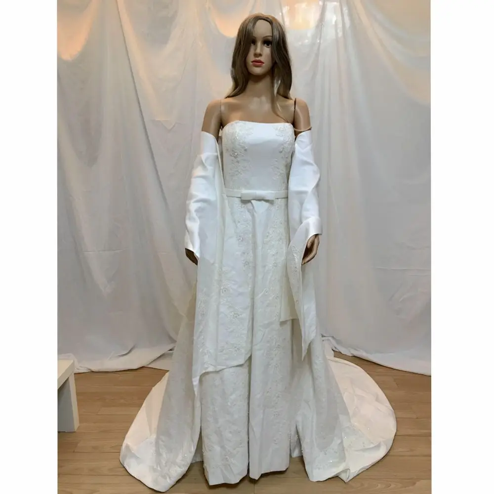 

Instock Now Stock Sample Cleanrance Wedding Dresses Size 6 satin dress with shawl cheap wedding gown