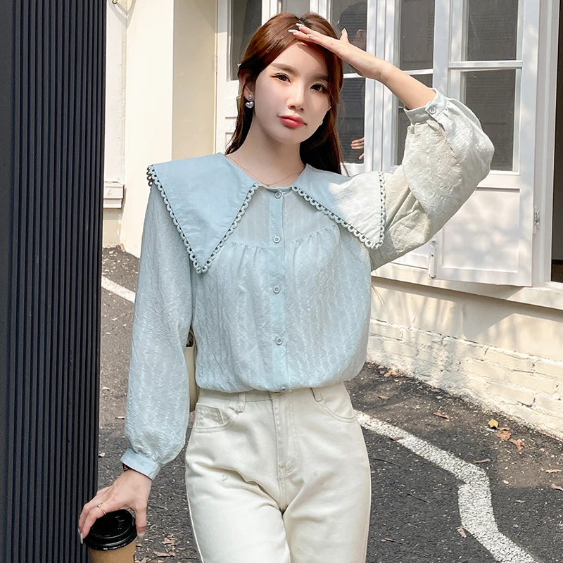 Spring and summer 2023 new doll collar temperament long-sleeved shirt Women's fashionable loose bottom top