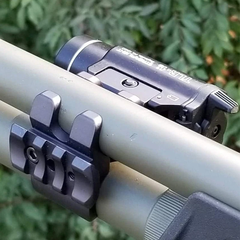 ريمنجتون Shotgun ملحق جبل حبال دوارة ومصباح يدوي للسكك الحديدية 20 مم 3 فتحات وحامل ليزر - مع وسادة واقية من السيليكون
