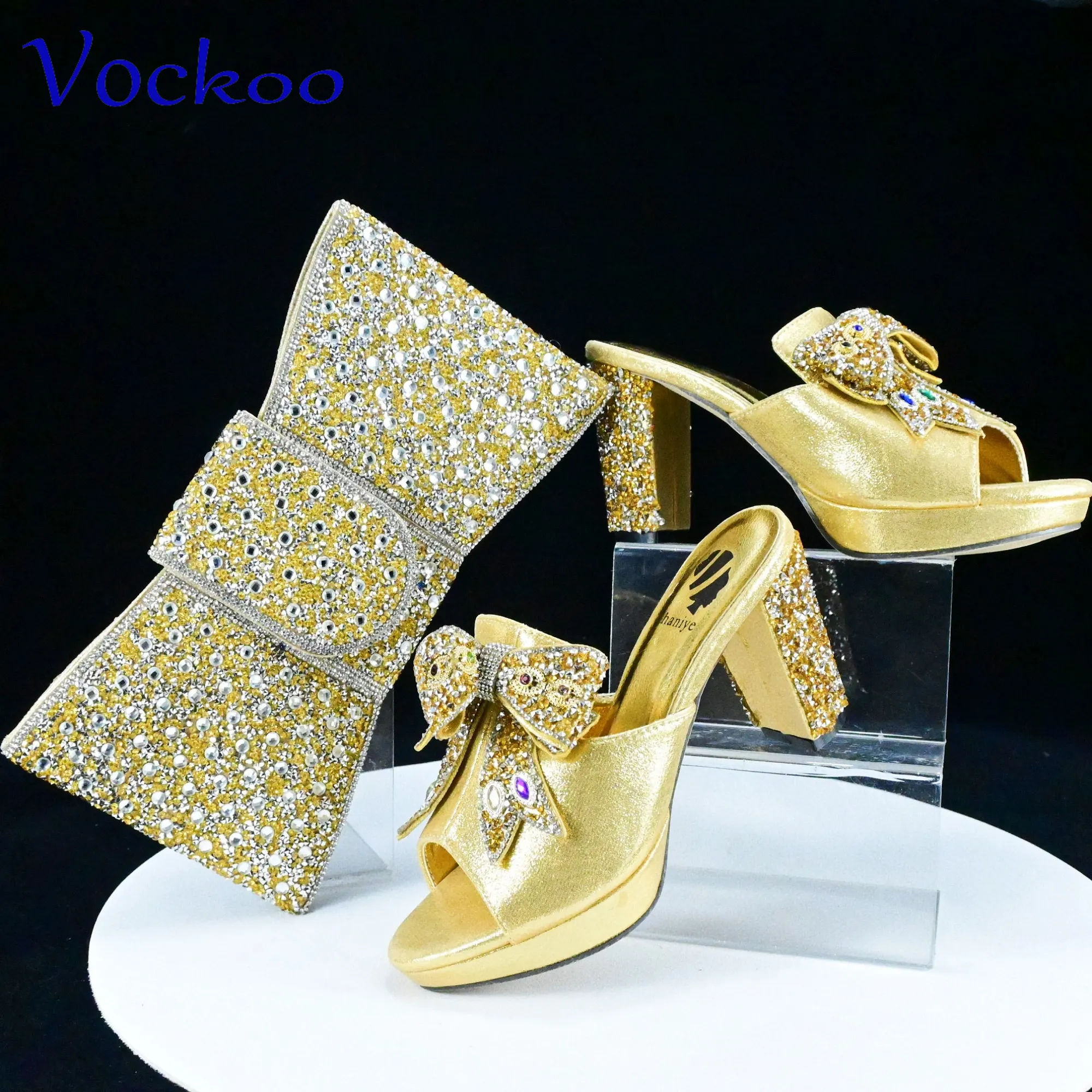 

2024 High Quality Italian Design New Coming Peep Toe in Gold Color Casual Square Heels with Shinning Crystal for Party