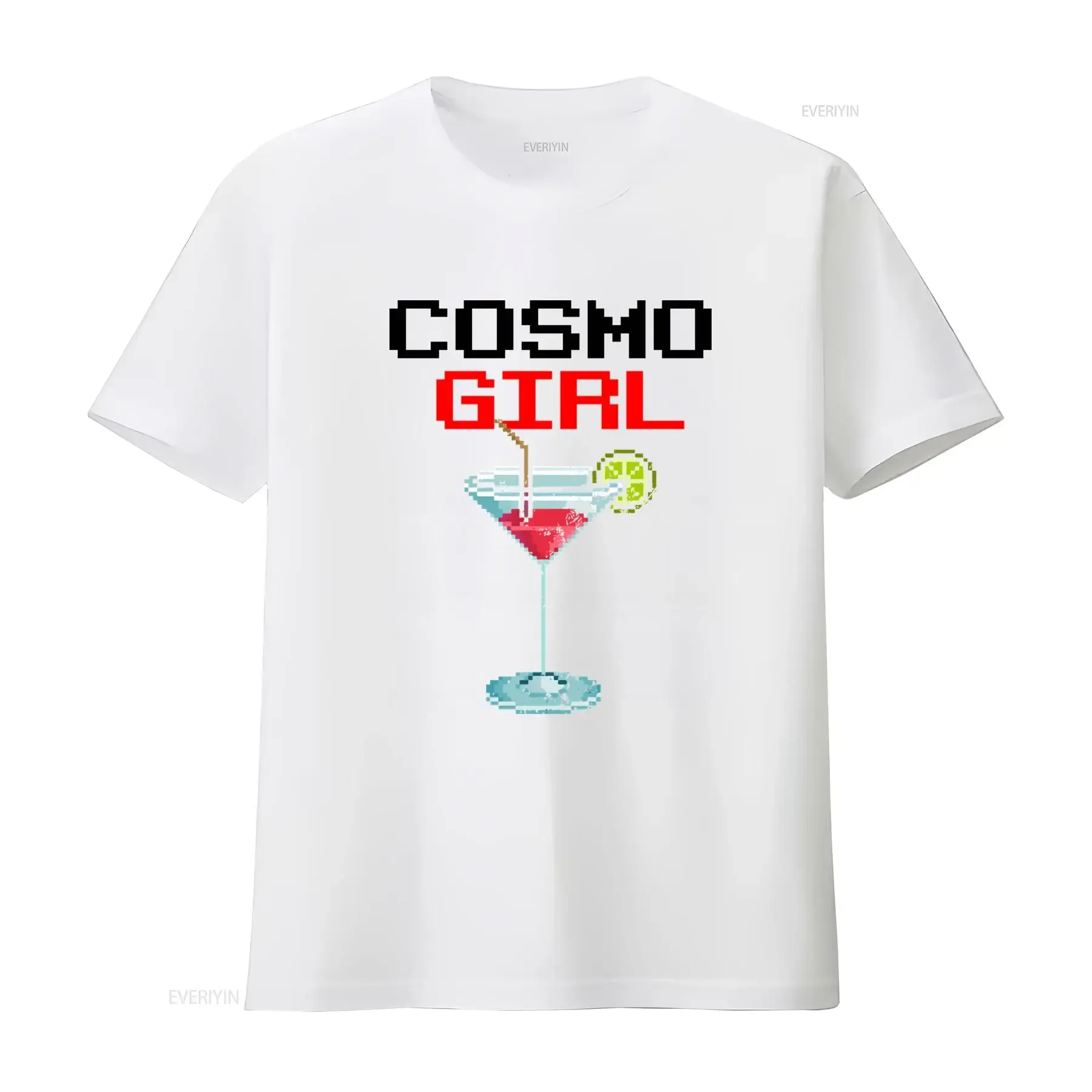 Camiseta Cosmo Girl Pixelated Cocktail Vodka Lover com design vintage lavado, elástico, confortável e elegante