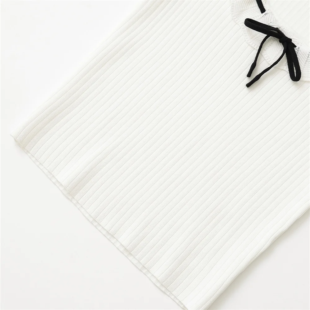 T-shirt da donna a maniche corte con scollo tondo a costine con lacci a contrasto per abbigliamento casual da donna primaverile ed estivo