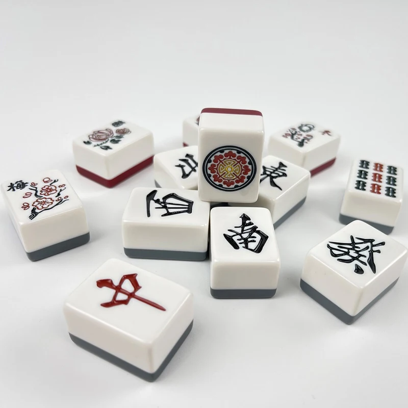 Hot Japanese family mahjong red wine grey mini travel portable positive machine thugs playing small mahjong game MJ71