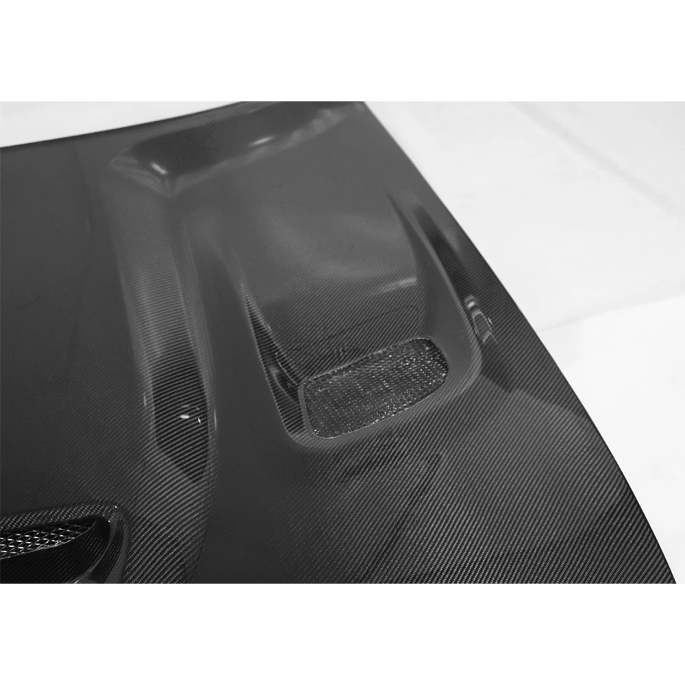 Carbon Fiber Bodykit Fiber Engine Hood For Dodge Challenger 2015+ 200% tested well