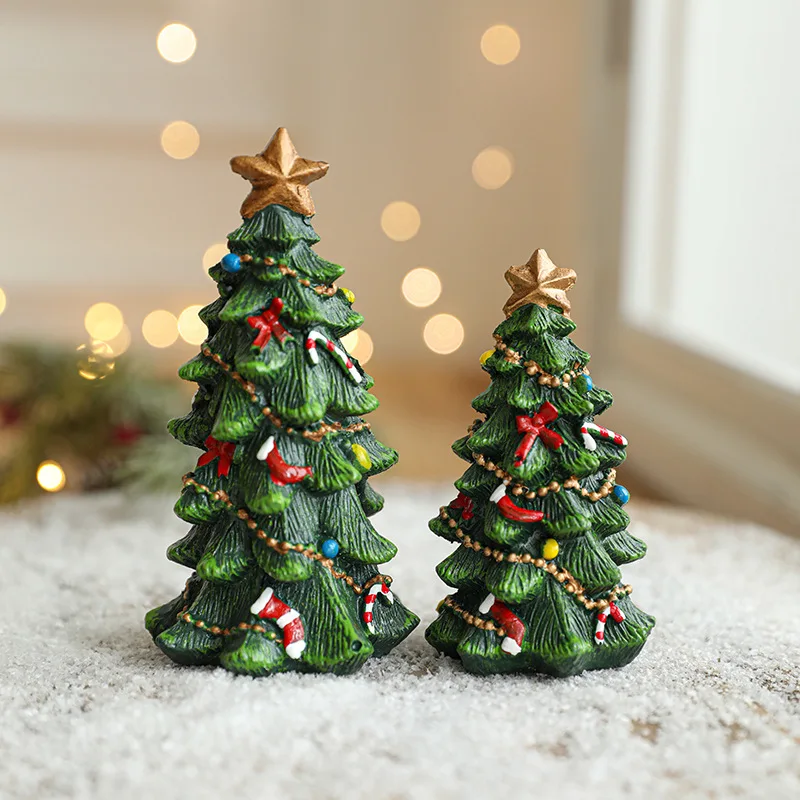 

10.5//14/18CM Green Christmas Tree Resin Ornament Christmas Painted Gifts Miniature Christmas Desktop Home Decoration