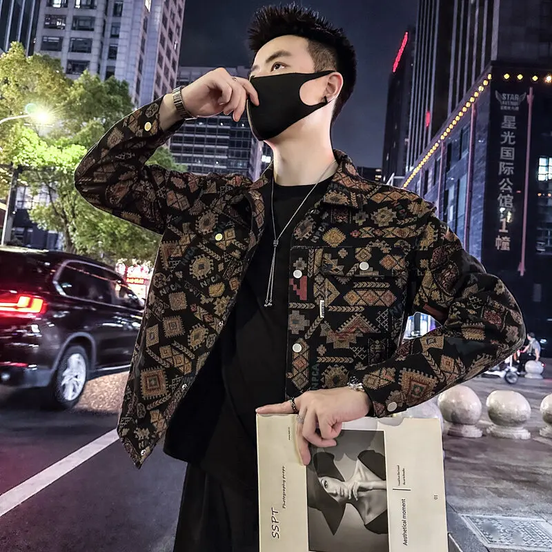 Neue frühling Herbst Revers Denim Jacke männer Trendy Ethnischen Stil Druck Cowboy Mantel