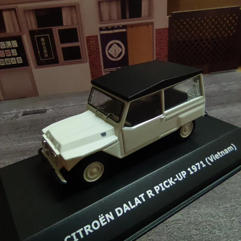 IXO 1:43 Citroen Dalat R Pickup Truck 1971 (Vietnam) Vehicle Diecast Model Car Collectible Car Model