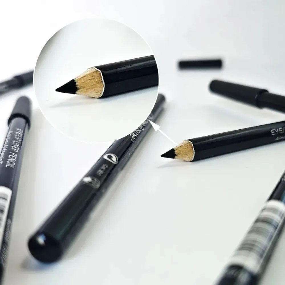 Beginner-Friendly Waterproof Eyeliner Pencil High Pigmented Smooth Texture Smudge-Proof Eyeliner Combined Makeup