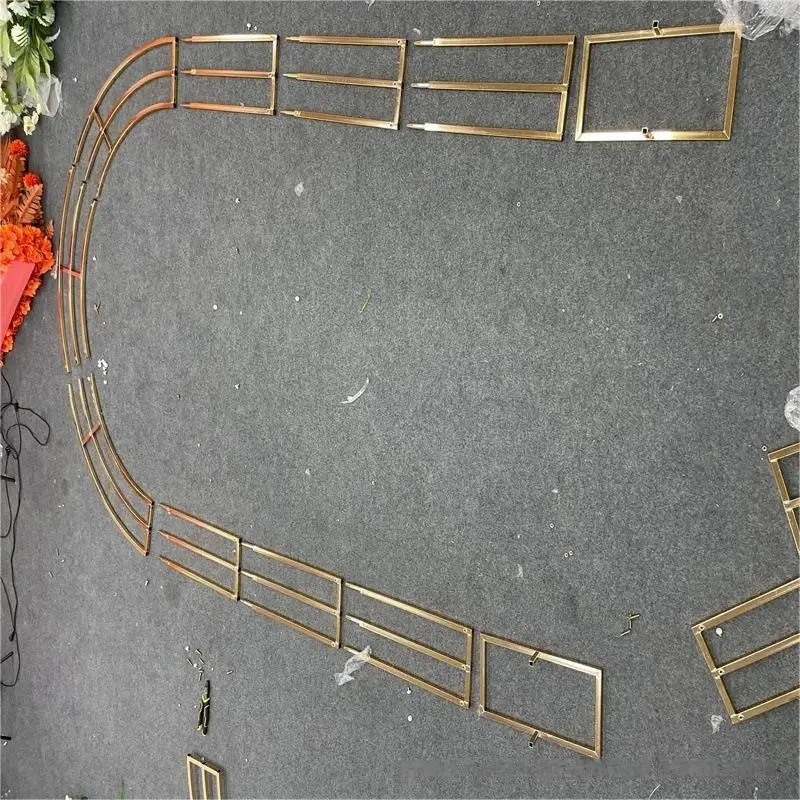 3 Stück geschwungener dreibügeliger Bogen aus Schmiedeeisen & Blumengitterrahmen aus Kunstseide, individuelles Traum-Layout für Hochzeiten im Freien – Detail 8