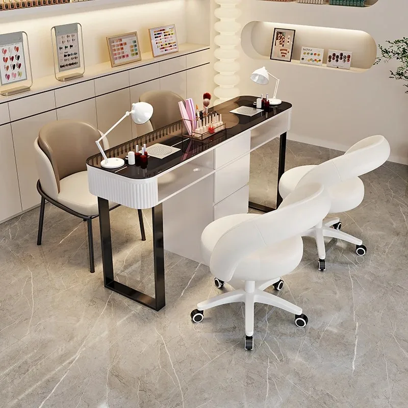 Nordic Rustic Storage Nail Table Elegant Premium Salon Furniture Italian Modern Nail Desk With Drawers